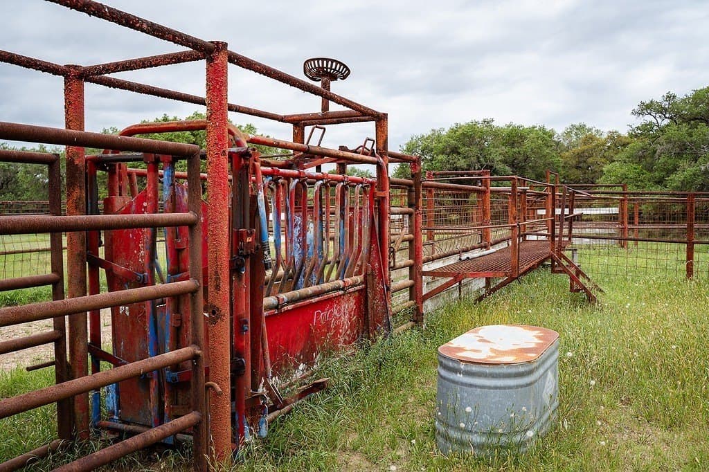 604.93 acres in Lavaca County - photo 26