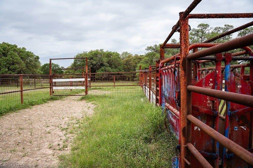 604.93 acres in Lavaca County - photo 27