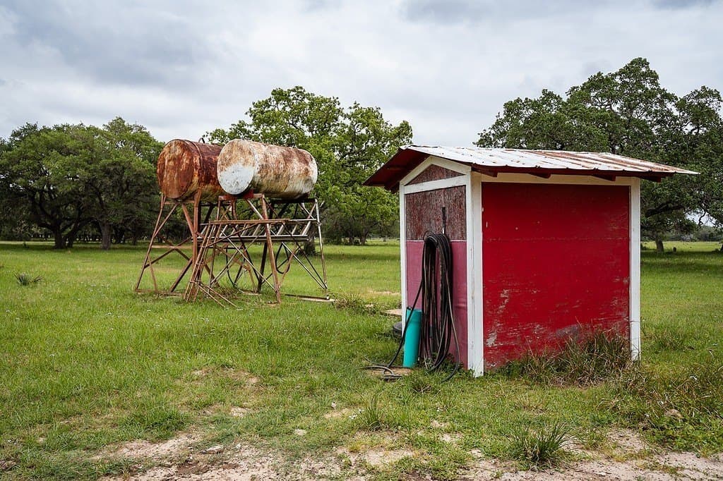 604.93 acres in Lavaca County - photo 28