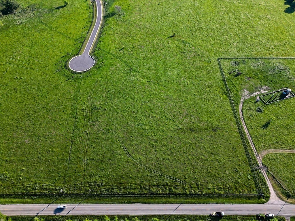 8.2 acres in Fayette County - photo 2