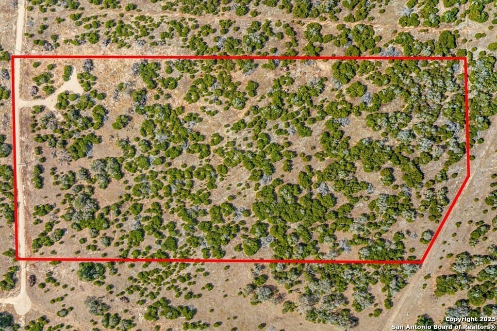 15.01 acres in Kerr County - photo 9