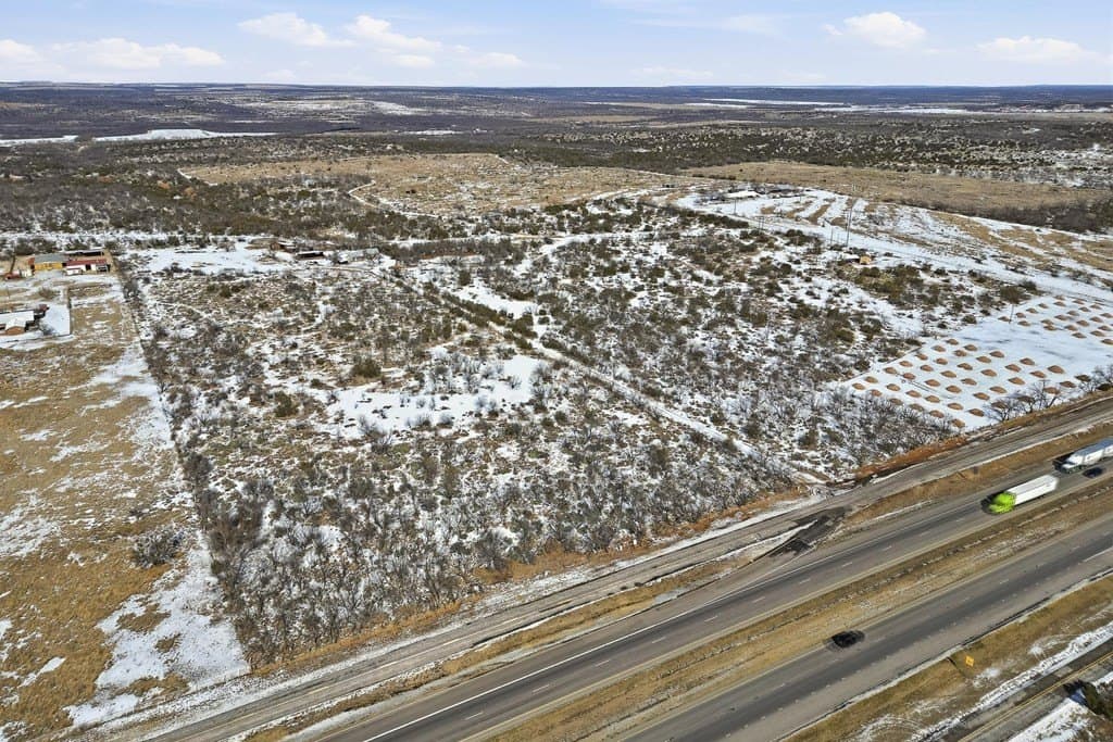 24.36 acres in Nolan County - photo 4