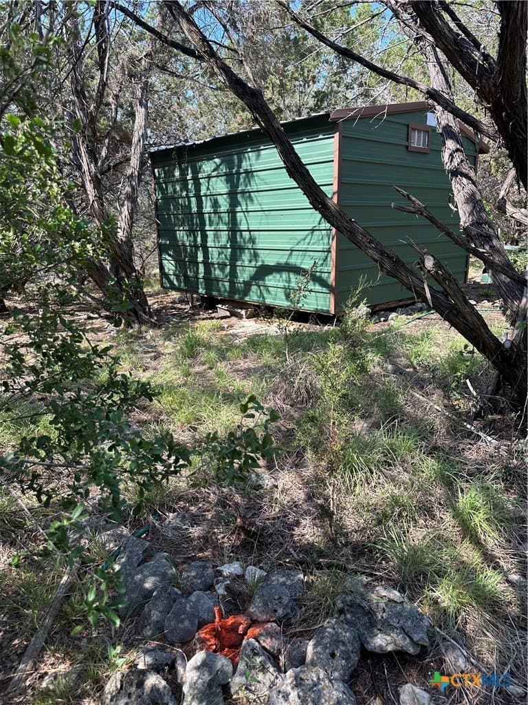 0.2 acres in Comal County - photo 3