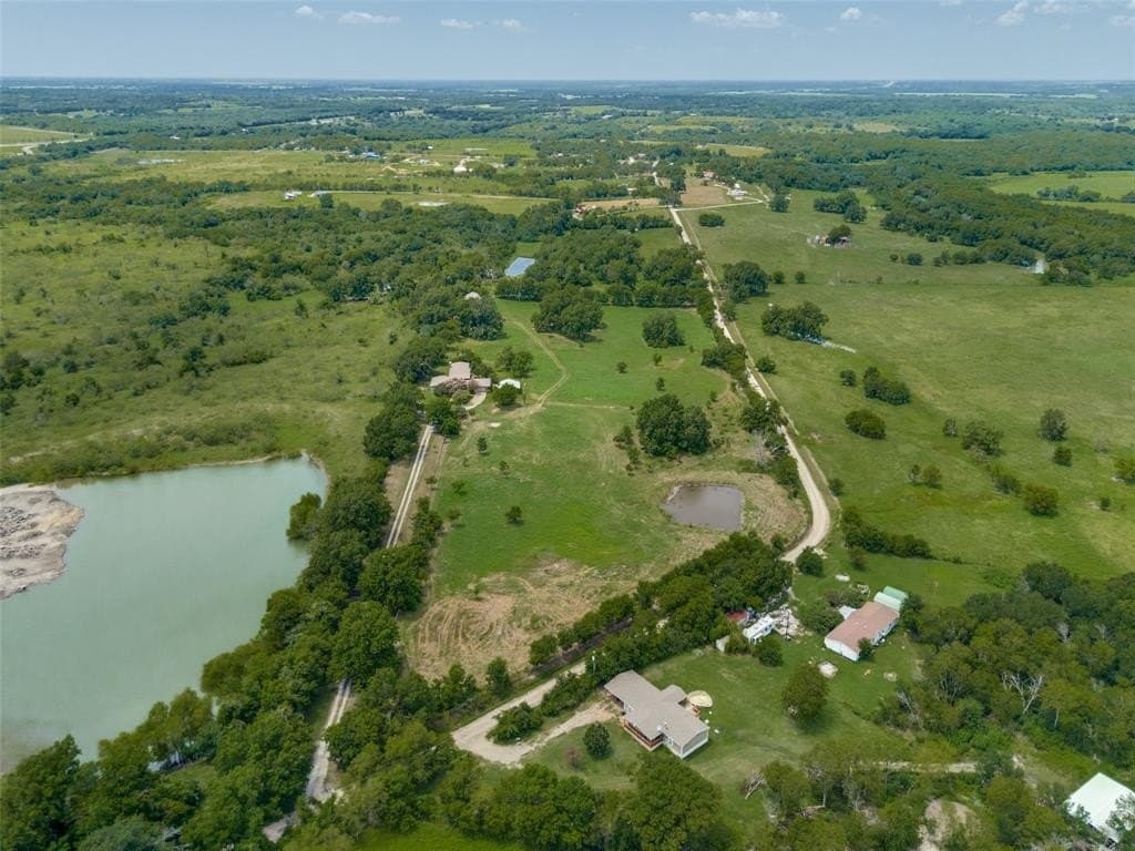 12.42 acres in Navarro County - photo 37