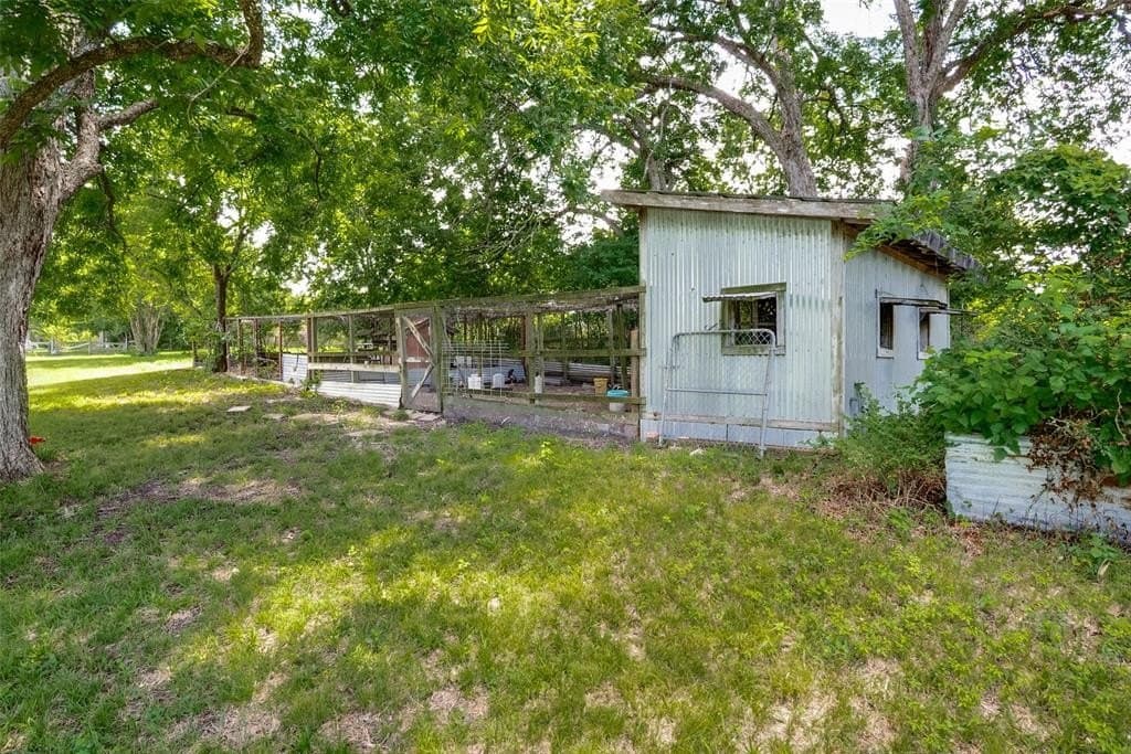 12.42 acres in Navarro County - photo 36