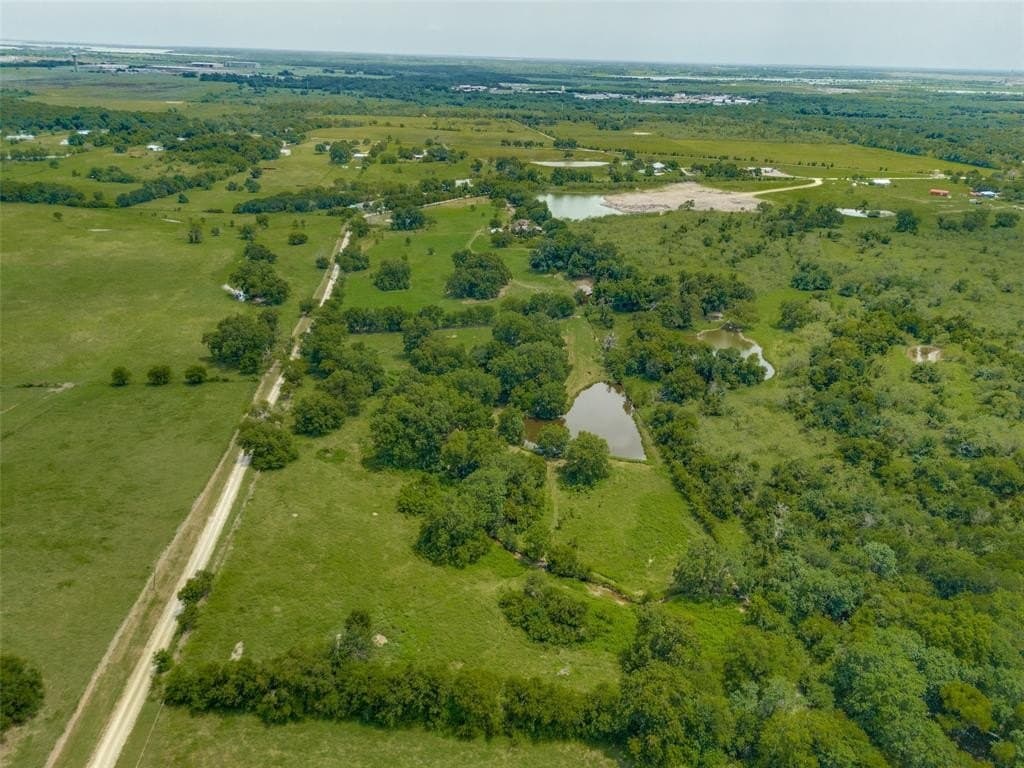12.42 acres in Navarro County - photo 38