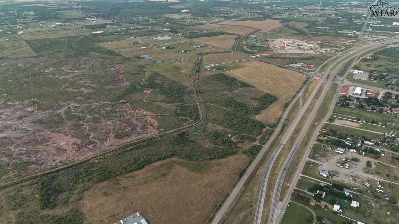 16.01 acres in Wichita County - photo 3