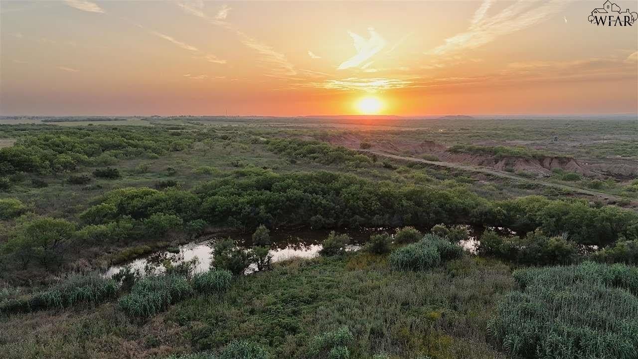 16.01 acres in Wichita County - photo 10
