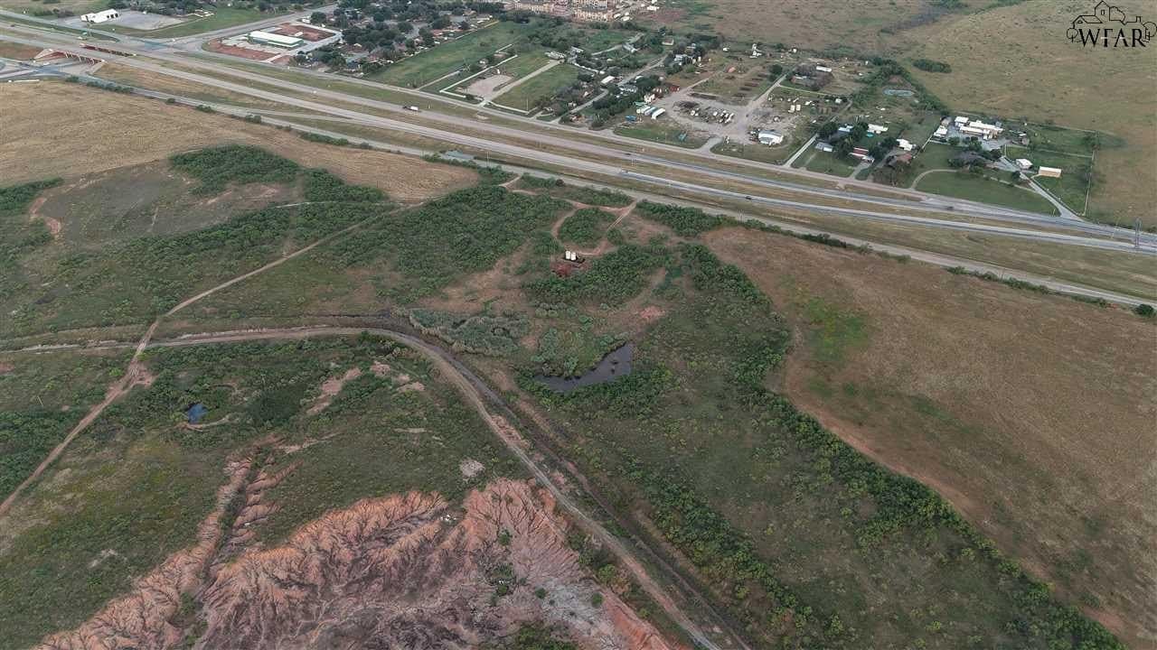 16.01 acres in Wichita County - photo 2
