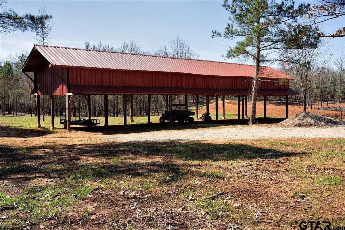 65.58 acres in Smith County - photo 4