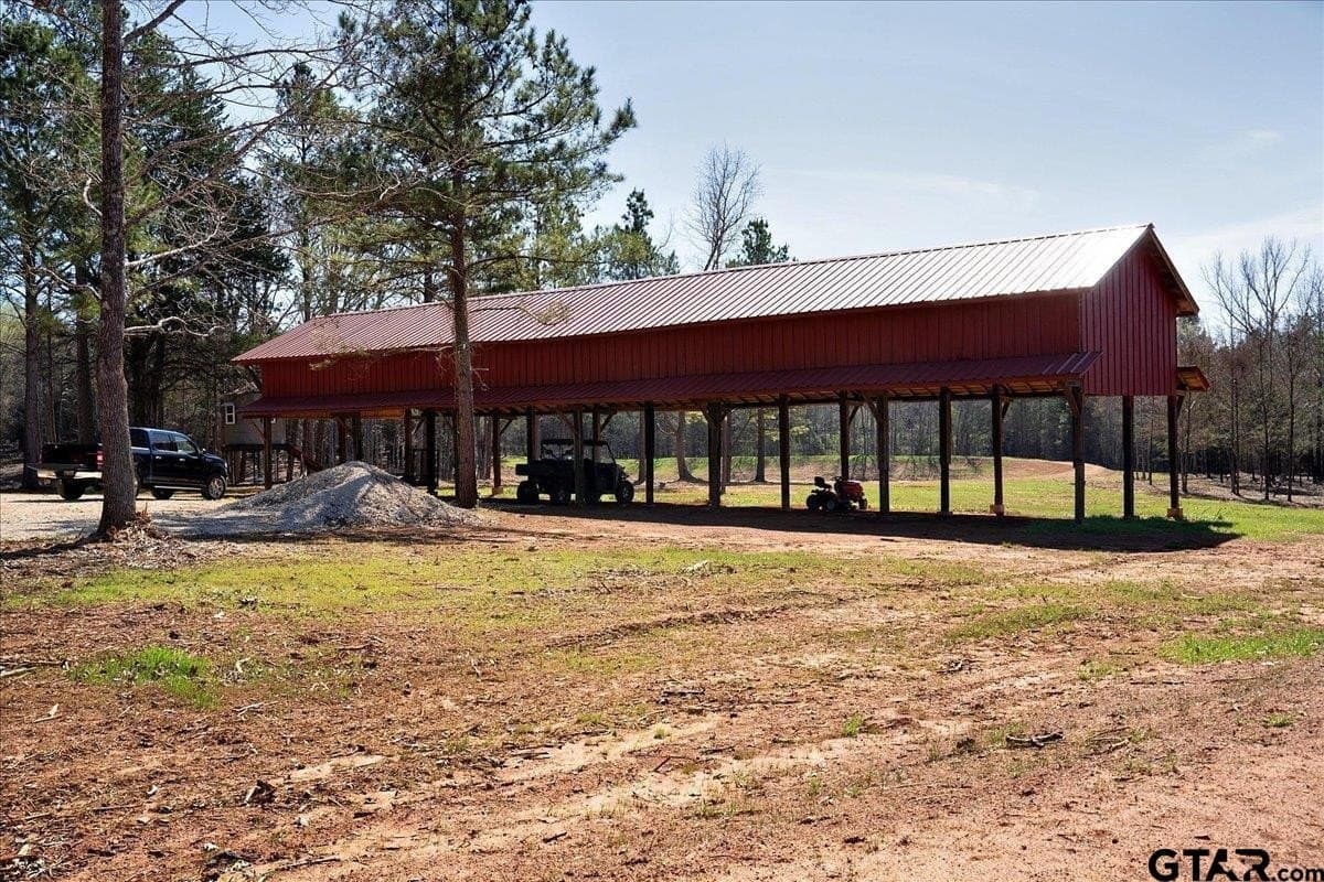 65.58 acres in Smith County - photo 5