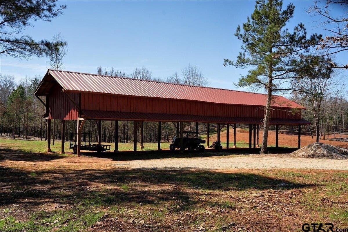 65.58 acres in Smith County - photo 2