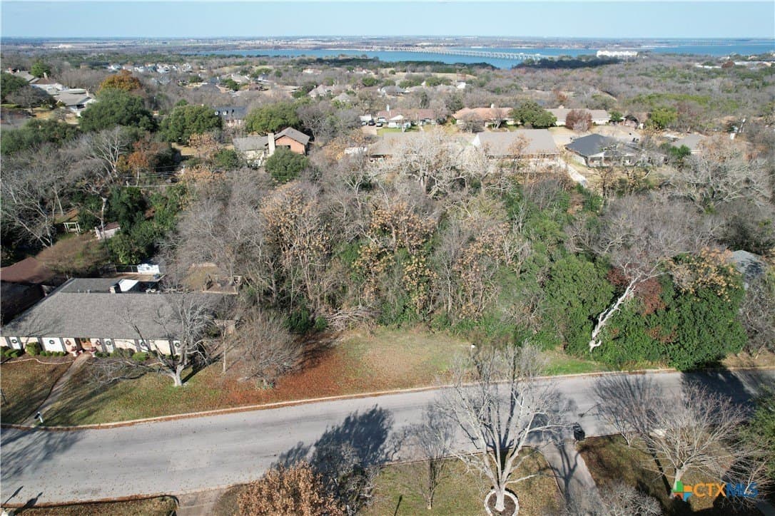 0.41 acres in McLennan County - photo 9