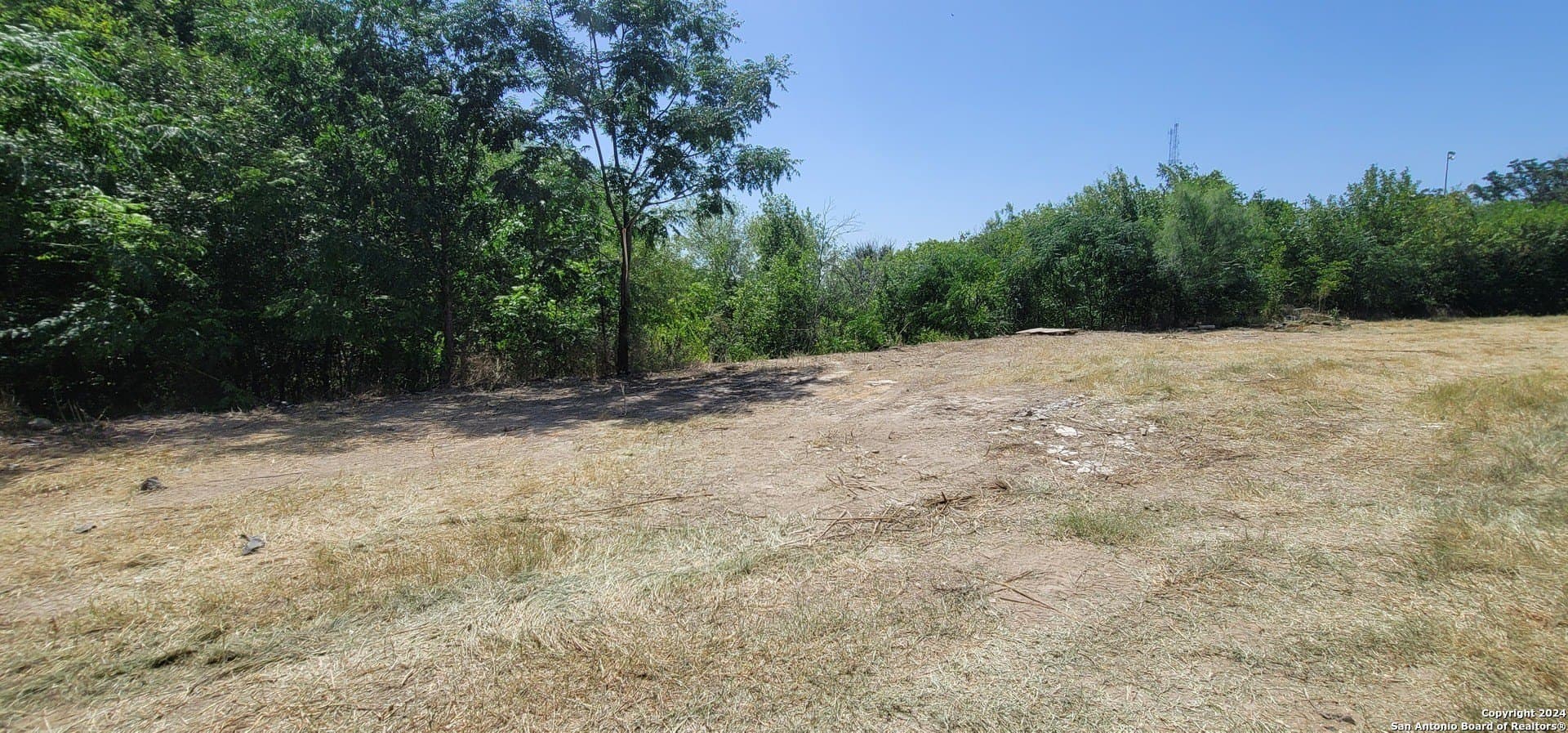 1.13 acres in Bexar County - photo 4