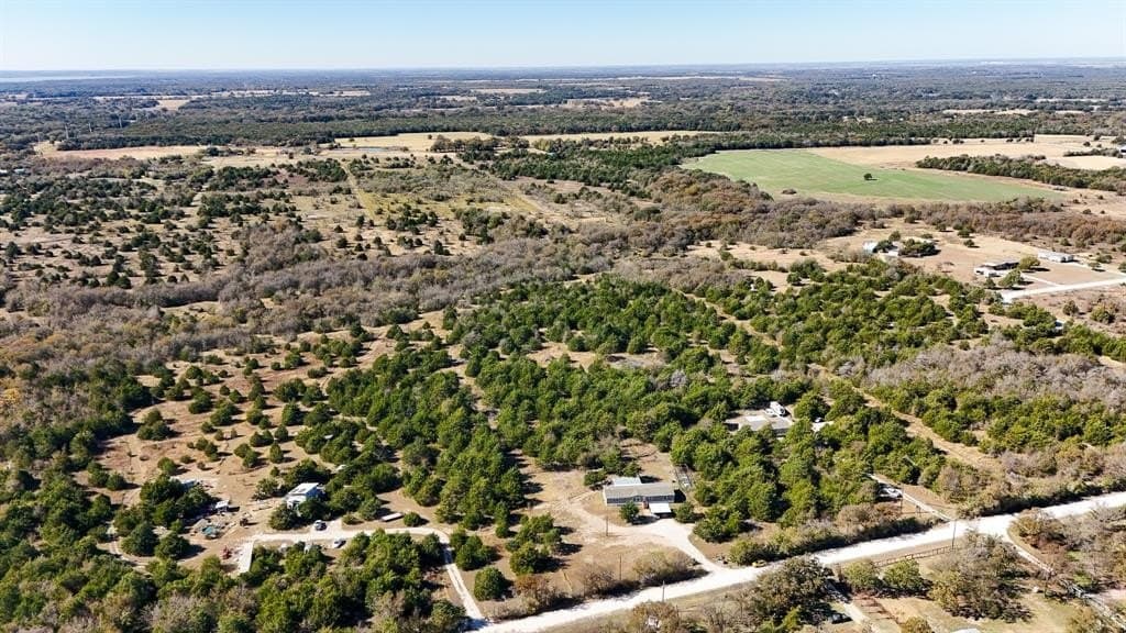 21.9 acres in Navarro County - photo 36