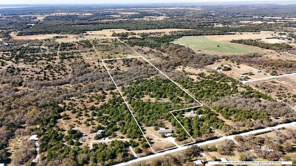21.9 acres in Navarro County - photo 35