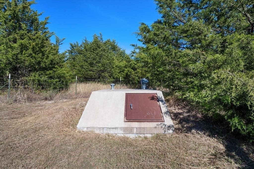 21.9 acres in Navarro County - photo 33