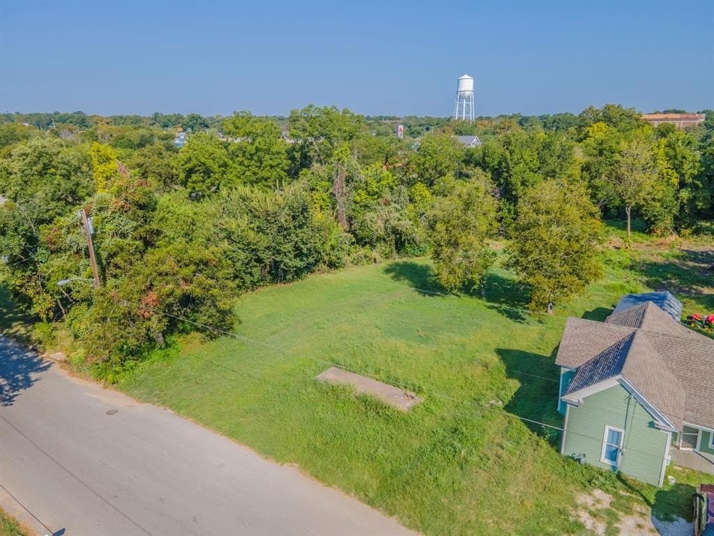 0.6 acres in Navarro County - photo 11