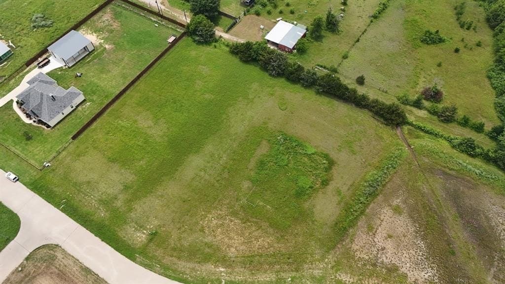 1.56 acres in Ellis County - photo 2