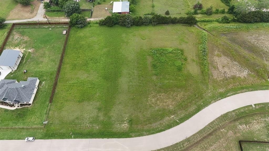 1.56 acres in Ellis County - photo 4