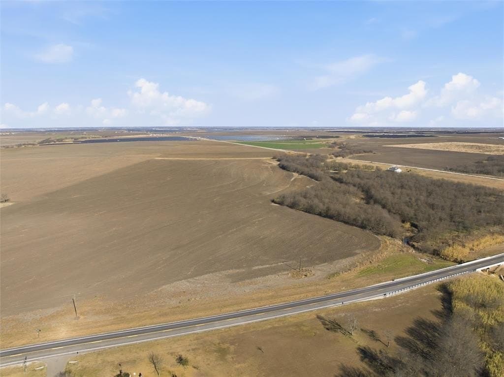 22.08 acres in Hill County - photo 8