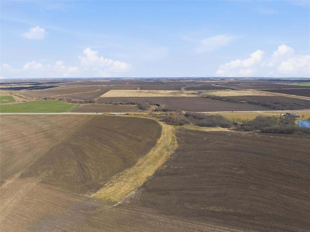 22.08 acres in Hill County - photo 20