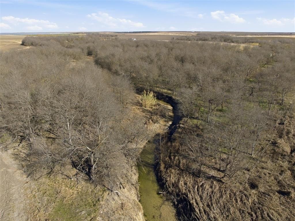 22.08 acres in Hill County - photo 13