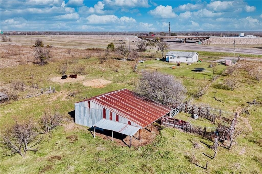 33.96 acres in McLennan County - photo 9