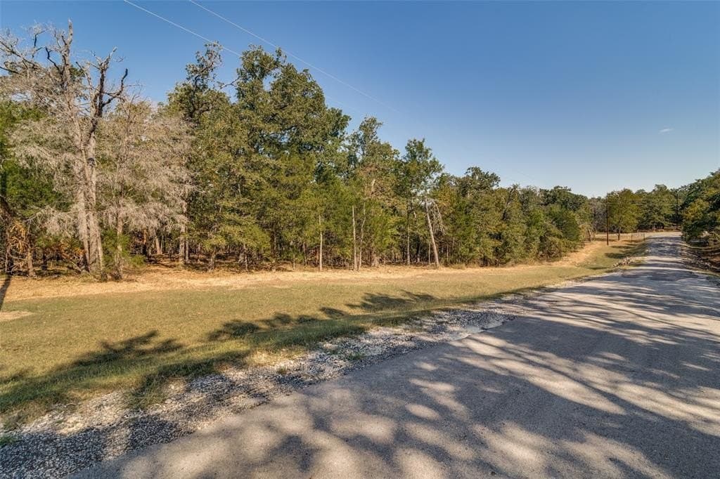4.95 acres in Navarro County - photo 11