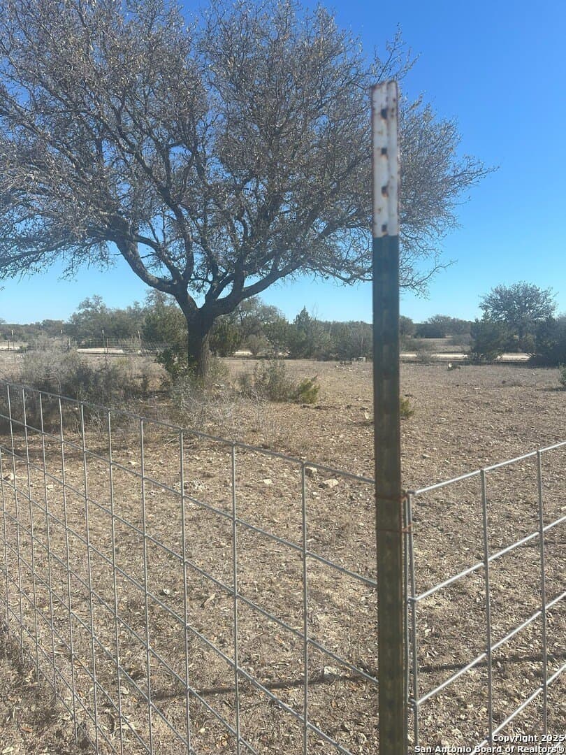 33.84 acres in Edwards County - photo 16