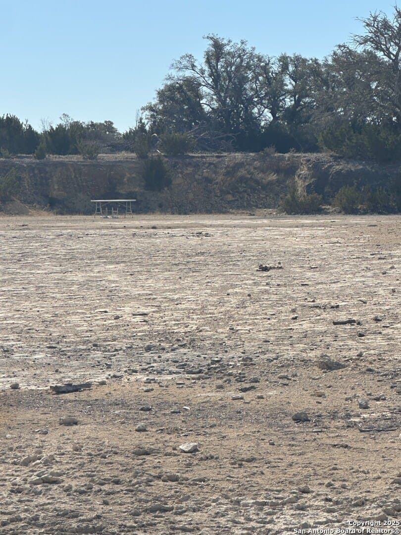 33.84 acres in Edwards County - photo 20