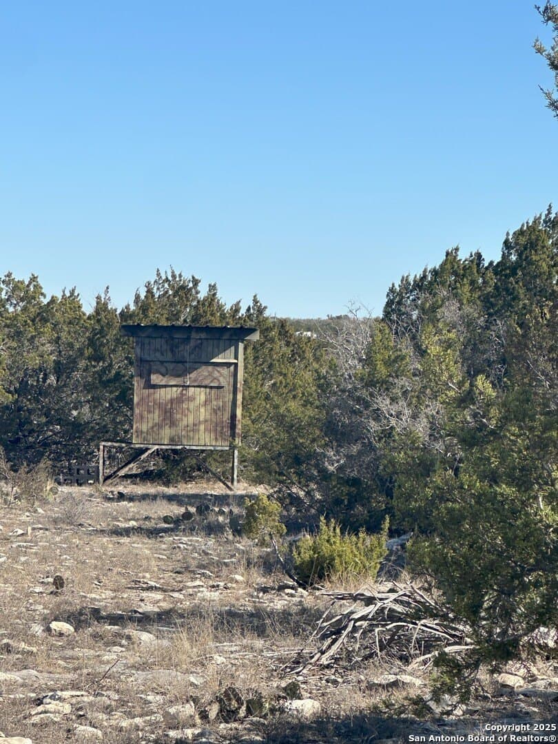 33.84 acres in Edwards County - photo 5