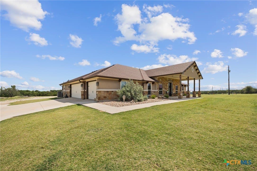 10 acres in Coryell County - photo 2
