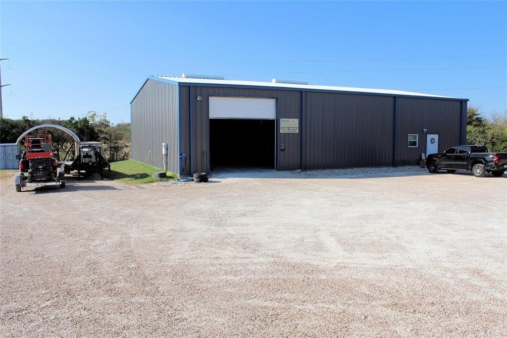 11.08 acres in Hill County - photo 14
