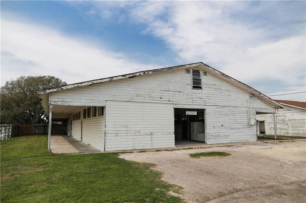 87.26 acres in Nueces County - photo 5