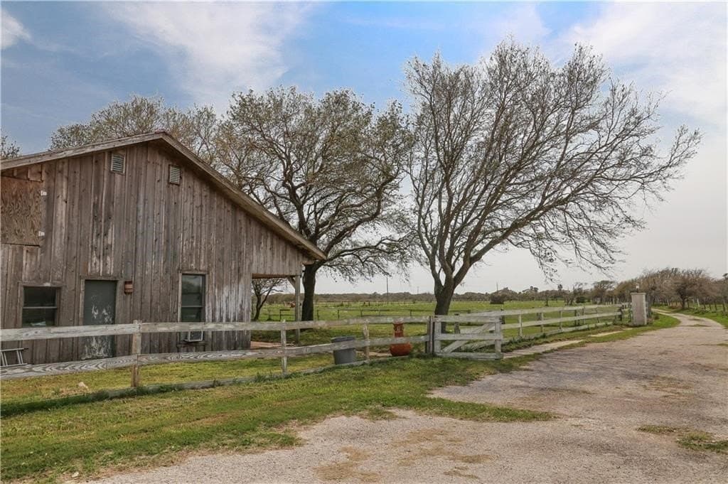 87.26 acres in Nueces County - photo 3