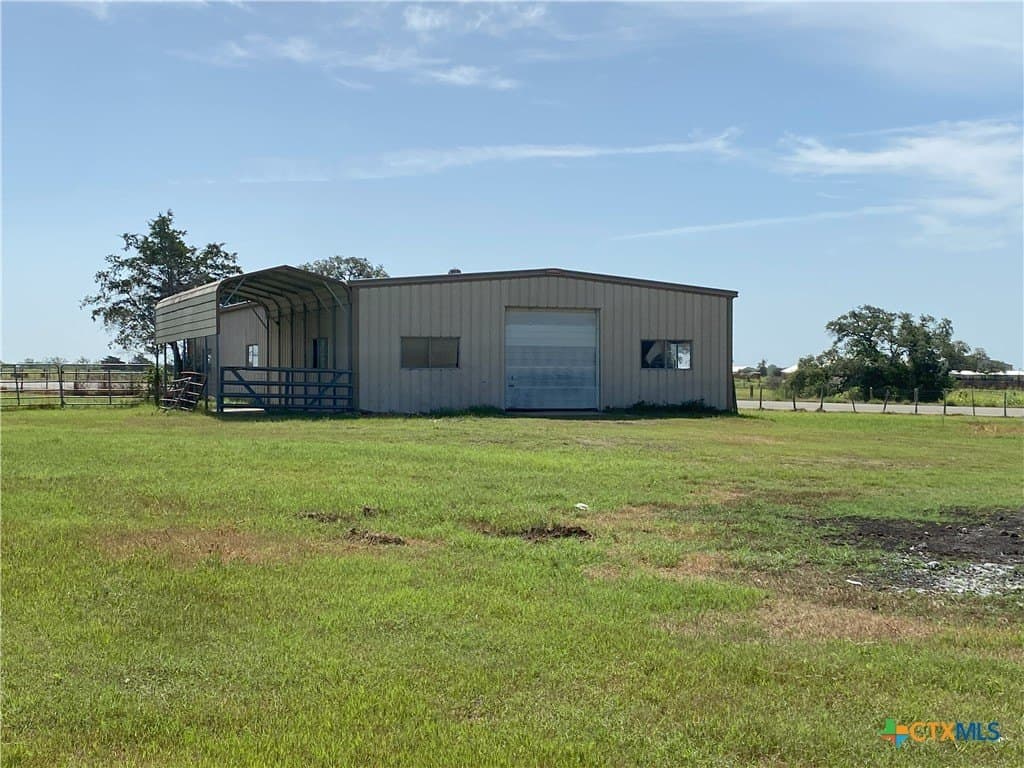 41.72 acres in Lavaca County - photo 34