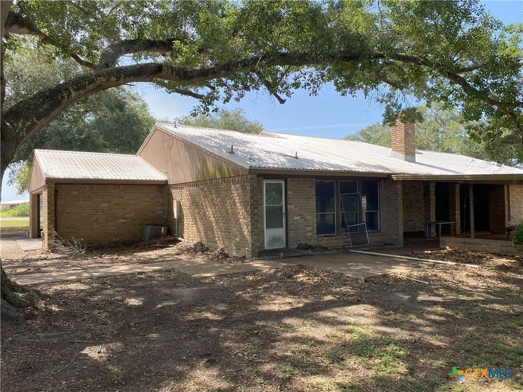 41.72 acres in Lavaca County - photo 3