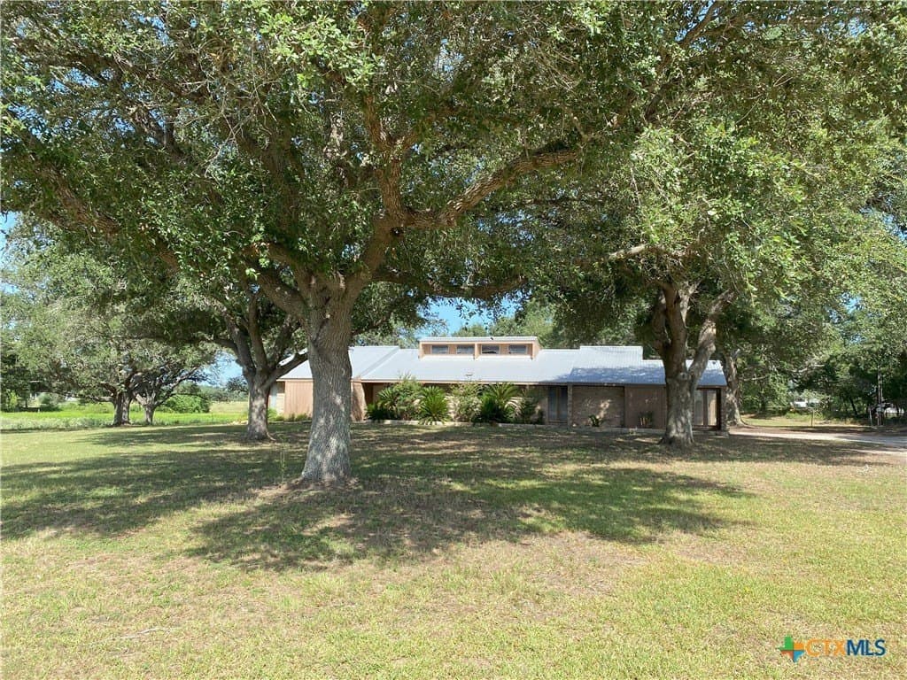 41.72 acres in Lavaca County - photo 39