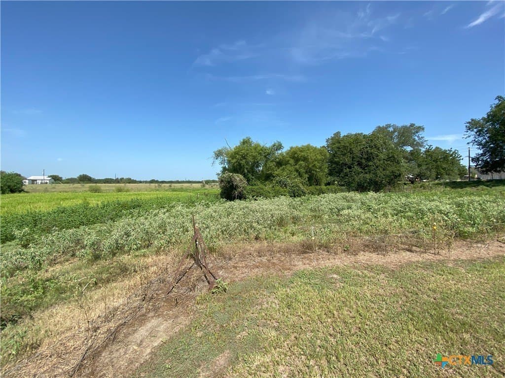 41.72 acres in Lavaca County - photo 28