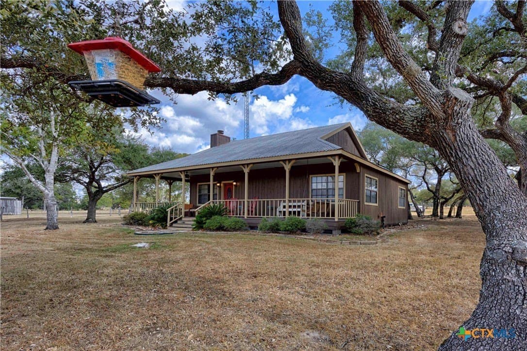 115.16 acres in Lavaca County - photo 3