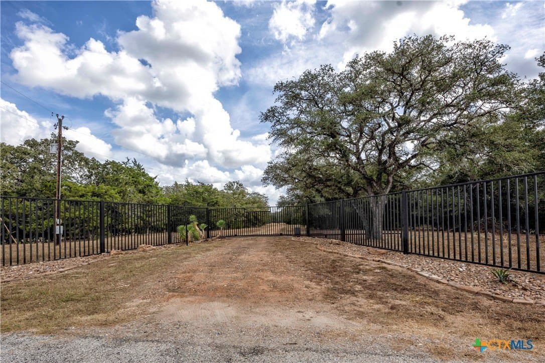 115.16 acres in Lavaca County - photo 47