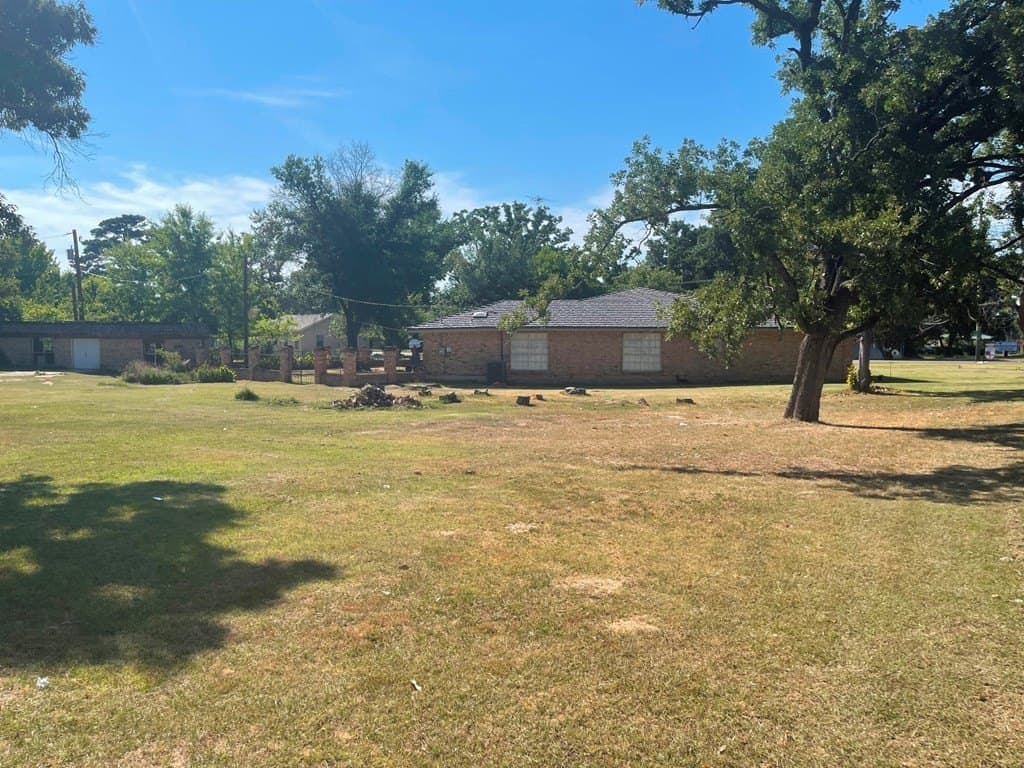 0.32 acres in Henderson County - photo 6