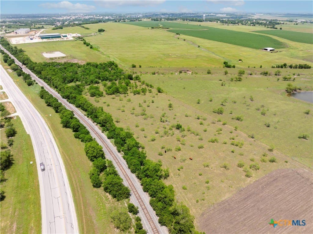 26.67 acres in Williamson County - photo 32