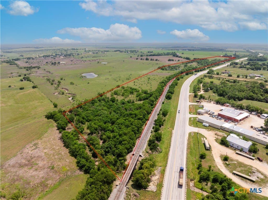 26.67 acres in Williamson County - photo 3