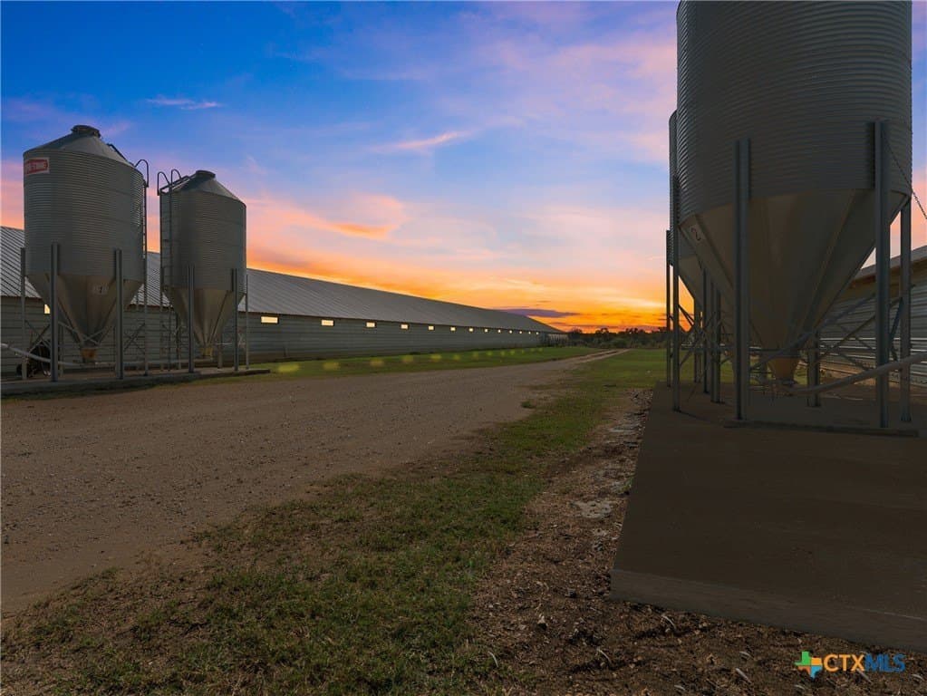 189 acres in Gonzales County - photo 3