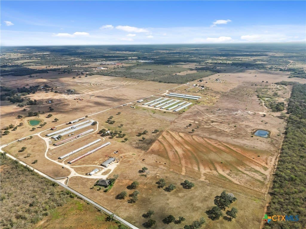 189 acres in Gonzales County - photo 40