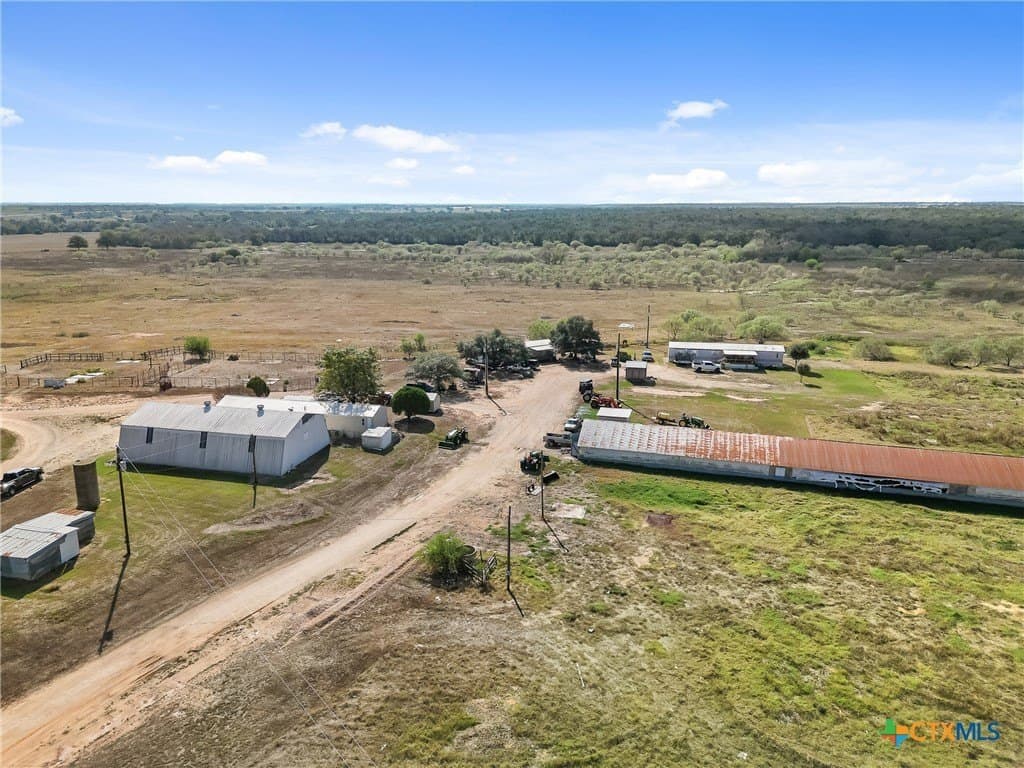 189 acres in Gonzales County - photo 31