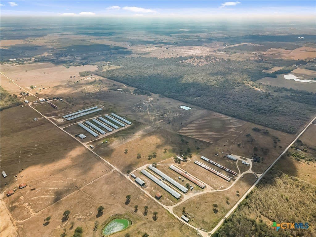 189 acres in Gonzales County - photo 41