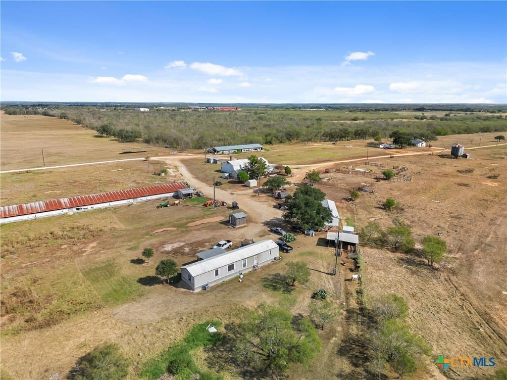 189 acres in Gonzales County - photo 28